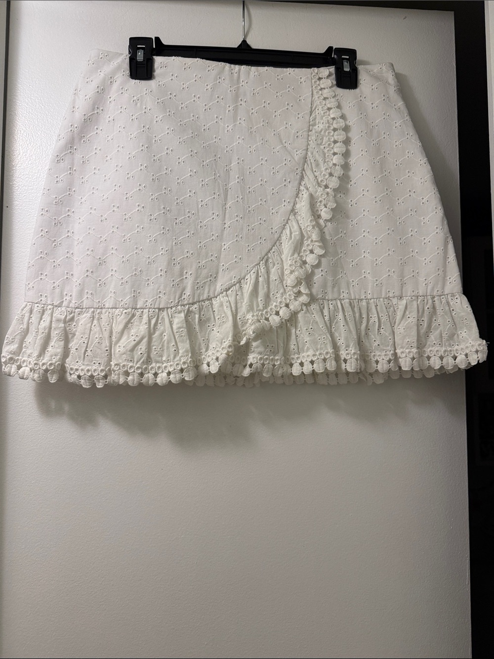 Lilly Pulitzer White Eyelet Mini Skirt with Pink Label